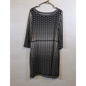 NWT Max Studio Black & White Pullover Light Weight Career Wear Shift Dress
